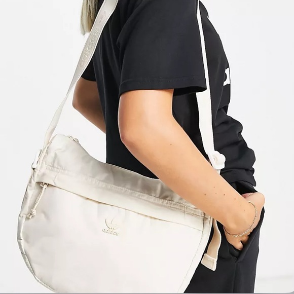 adidas Bags Nwt Adidas Courtside Crossbody Bag In Wonder White Poshmark